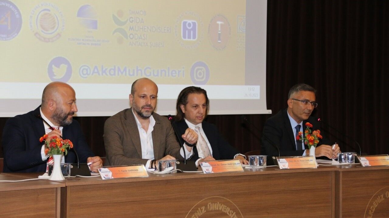 AÜ’de Binalarda Enerji Verimliliği ve Sıfır Enerji Konsepti çalıştayı