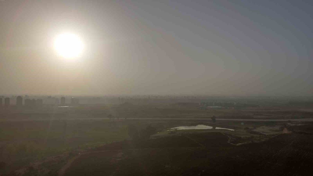 Adana’da sis etkili oldu
