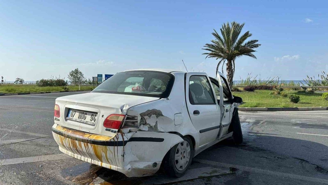 Alanya’da trafik kazası: 4 yaralı
