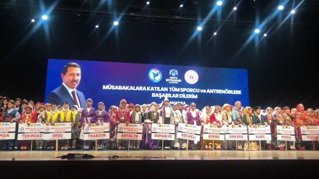 Osmaniye Yedi Ocak Halk Oyunları takımı Türkiye 3’üncüsü oldu