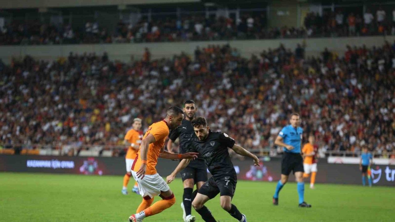 Süper Lig: Hatayspor: 1 - Galatasaray: 1 (Maç devam ediyor)