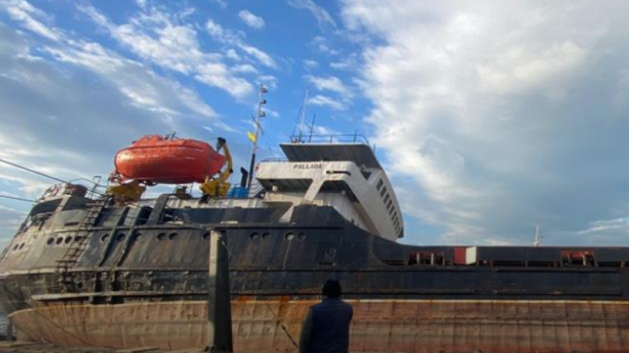 Gemi battı:  12 denizcimiz kayıp