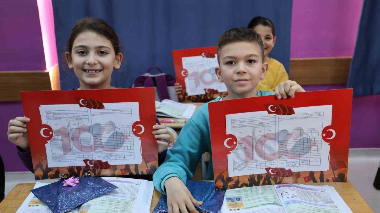 Adana’da 517 bin 363 öğrenci karne aldı