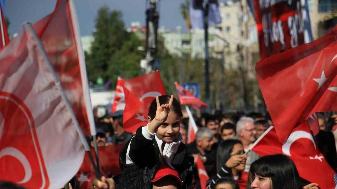 MHP Lideri Bahçeli: "DEM’lenmiş CHP, terörle mücadeleye şaşı bakmaktadır"