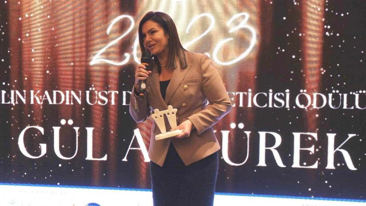 TÜİOSB Başkanı Akyürek Balta’ya ’yılın kadın üst düzey yöneticisi’ ödülü