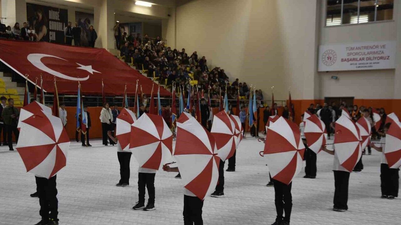 Bitlis’te 23 Nisan coşkusu