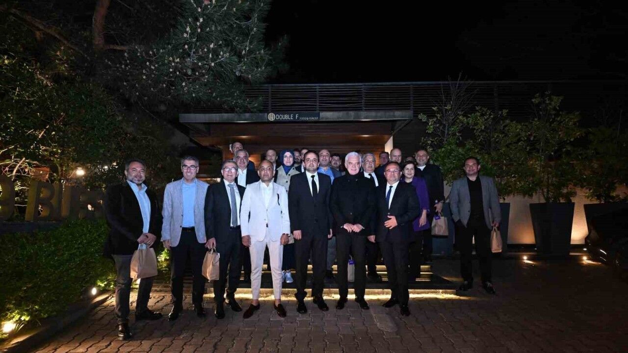 BUYSAD’da bayrak değişim