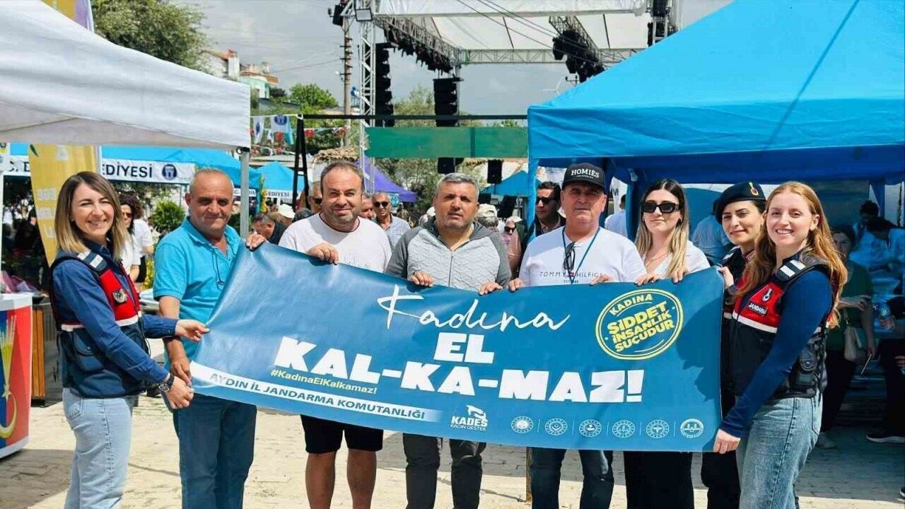 Jandarma Didim’de vatandaşları bilgilendirdi