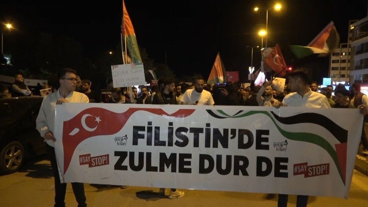Kilis’te Filistin için dayanışma yürüyüşü düzenlendi