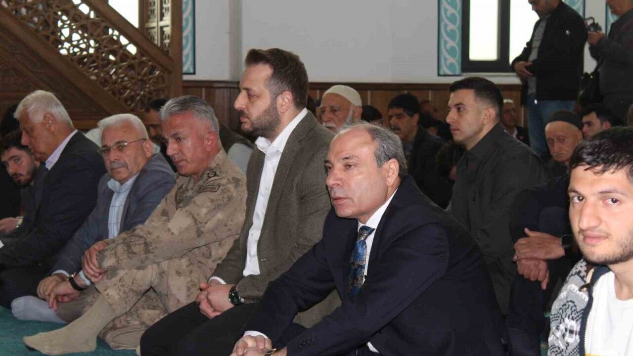 Siirt’te şehitler için mevlit okutuldu