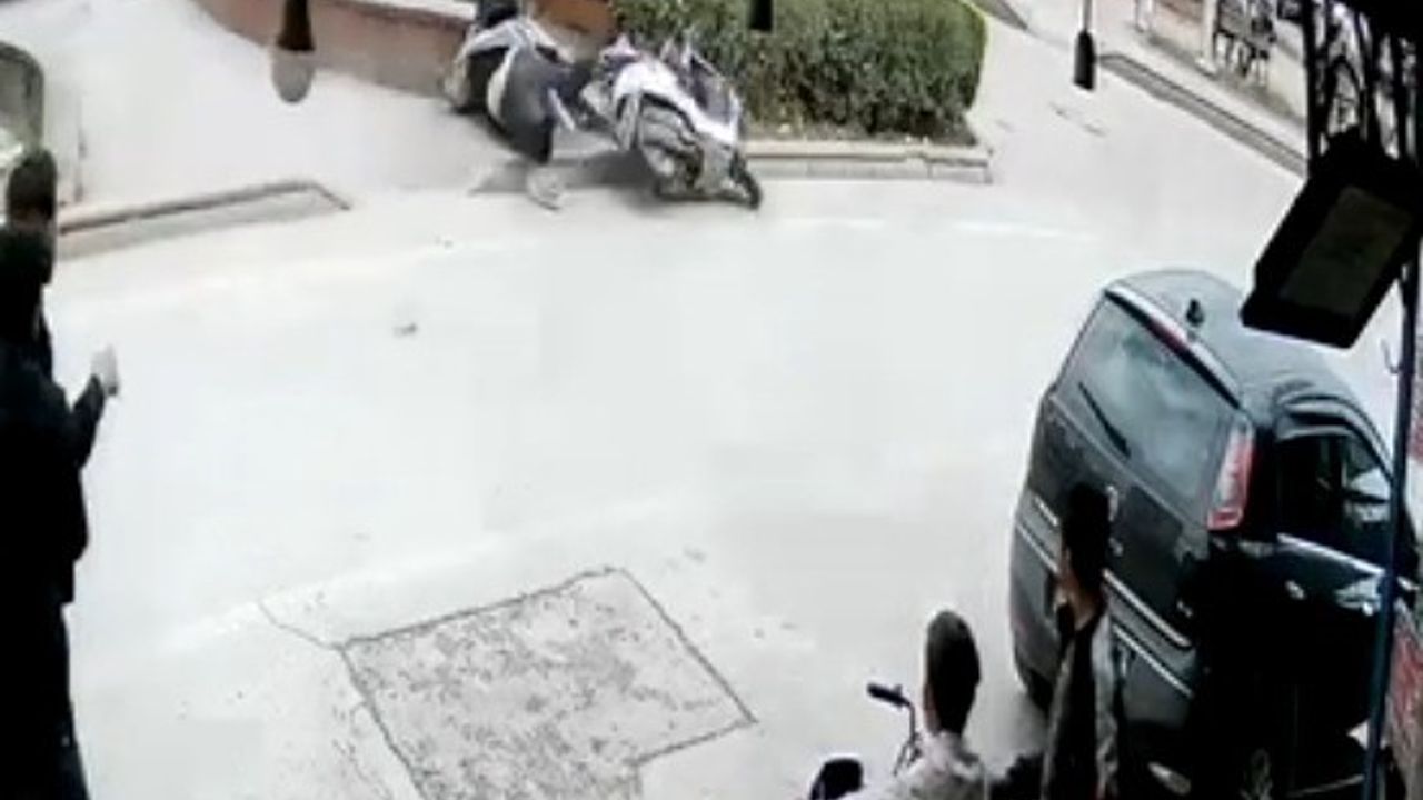 Kilis’te motosiklet sürücüsünün ağır yaralandığı kaza kamerada