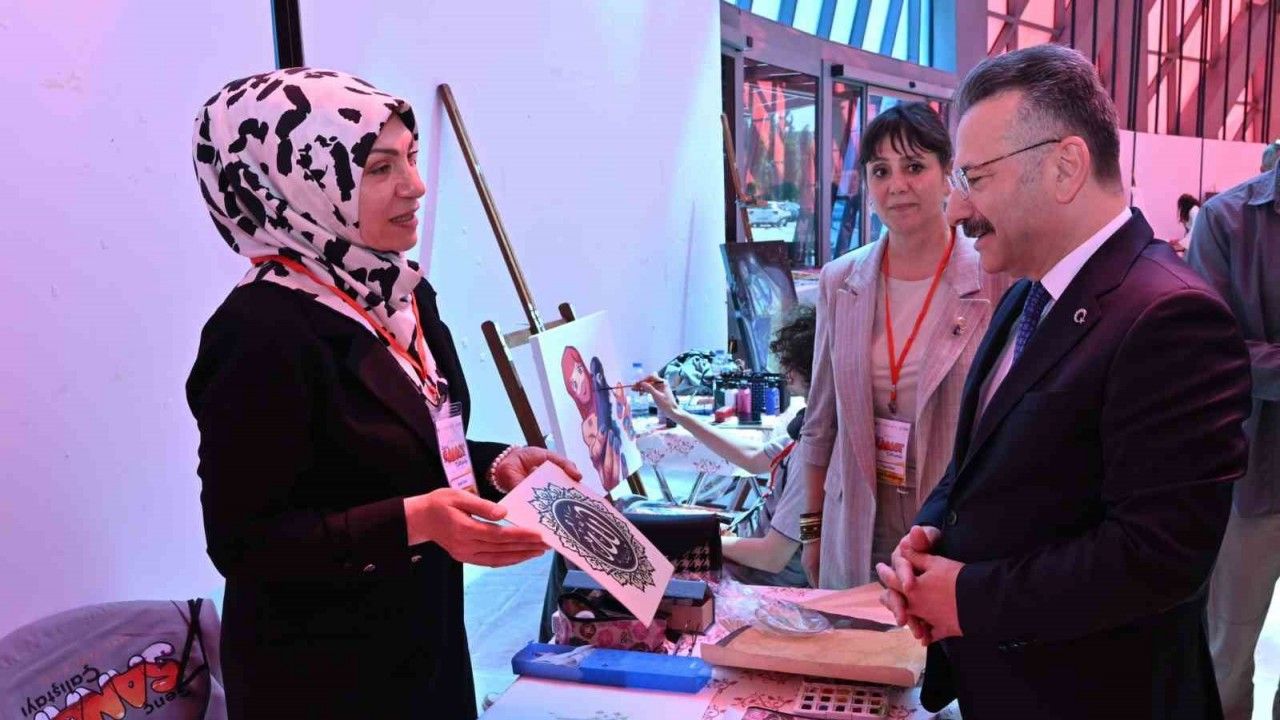 Vali Aksoy Genç Sanat Çalıştayı’na katıldı