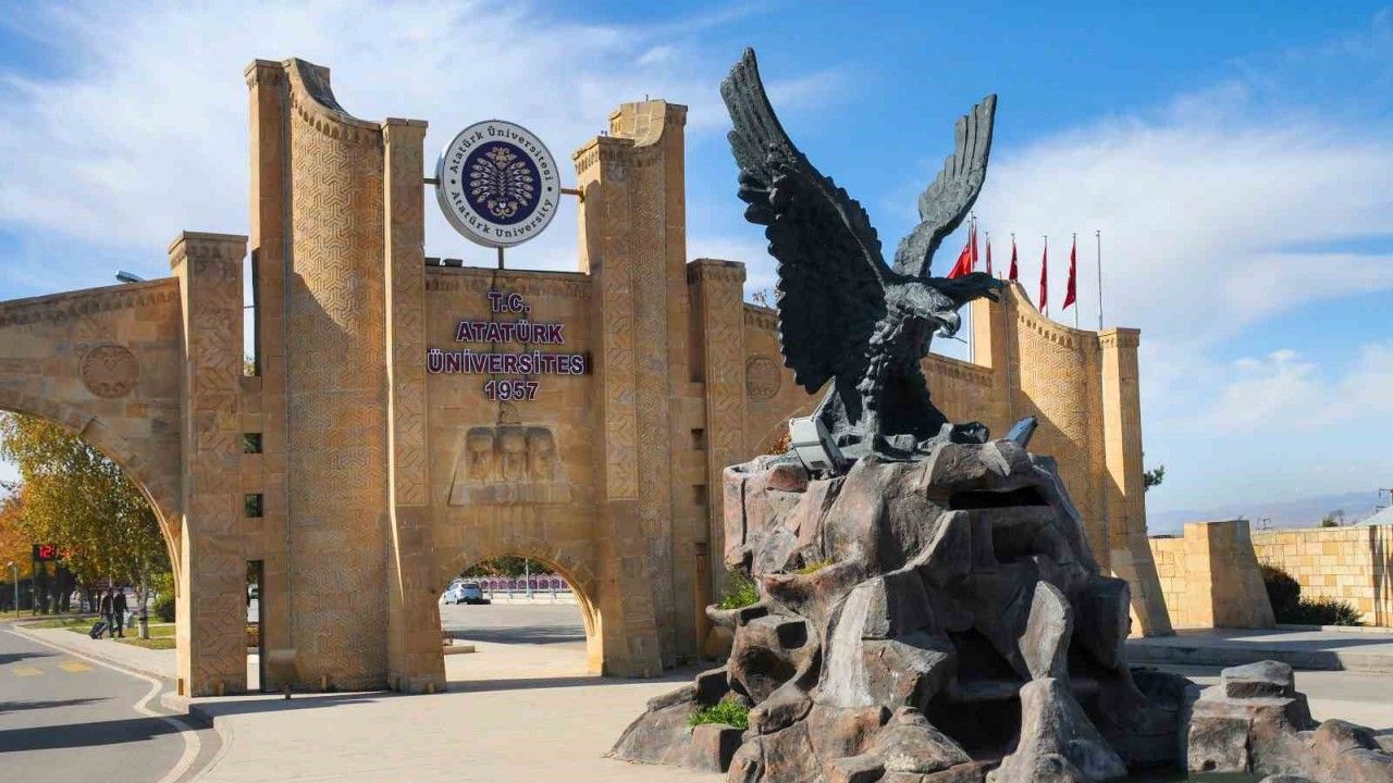Atatürk Üniversitesi, dünya sıralamalarında 11 listeye birden giren 7 üniversiteden birisi oldu ve önemli bir başarıya imza attı