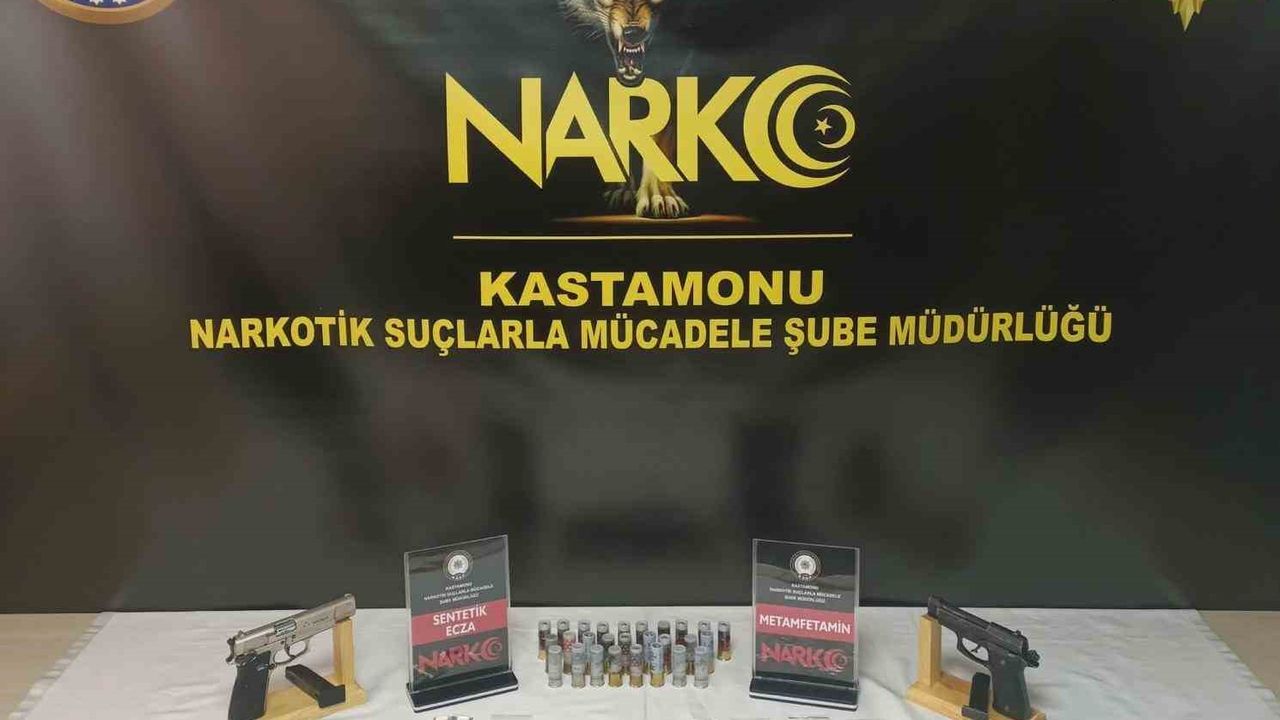 Yatağının altındaki uyuşturucuyla yakalanan sanığın yargılanmasına başlandı