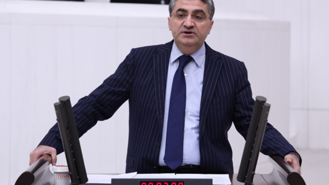 Ekmen'den Flaş Çağrı: Her Anneye Emeklilik ve Sigorta!