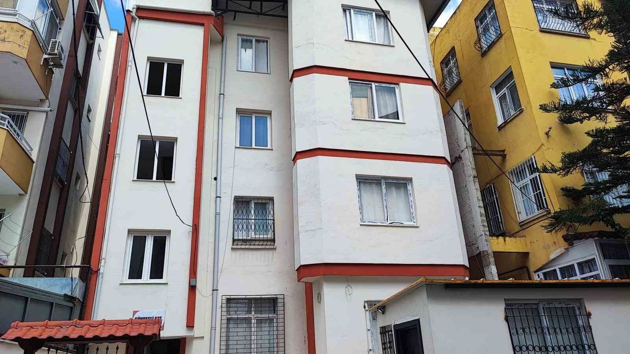 İcra müdür yardımcısı genç kadın düğününe iki ay kala evinde ölü bulundu