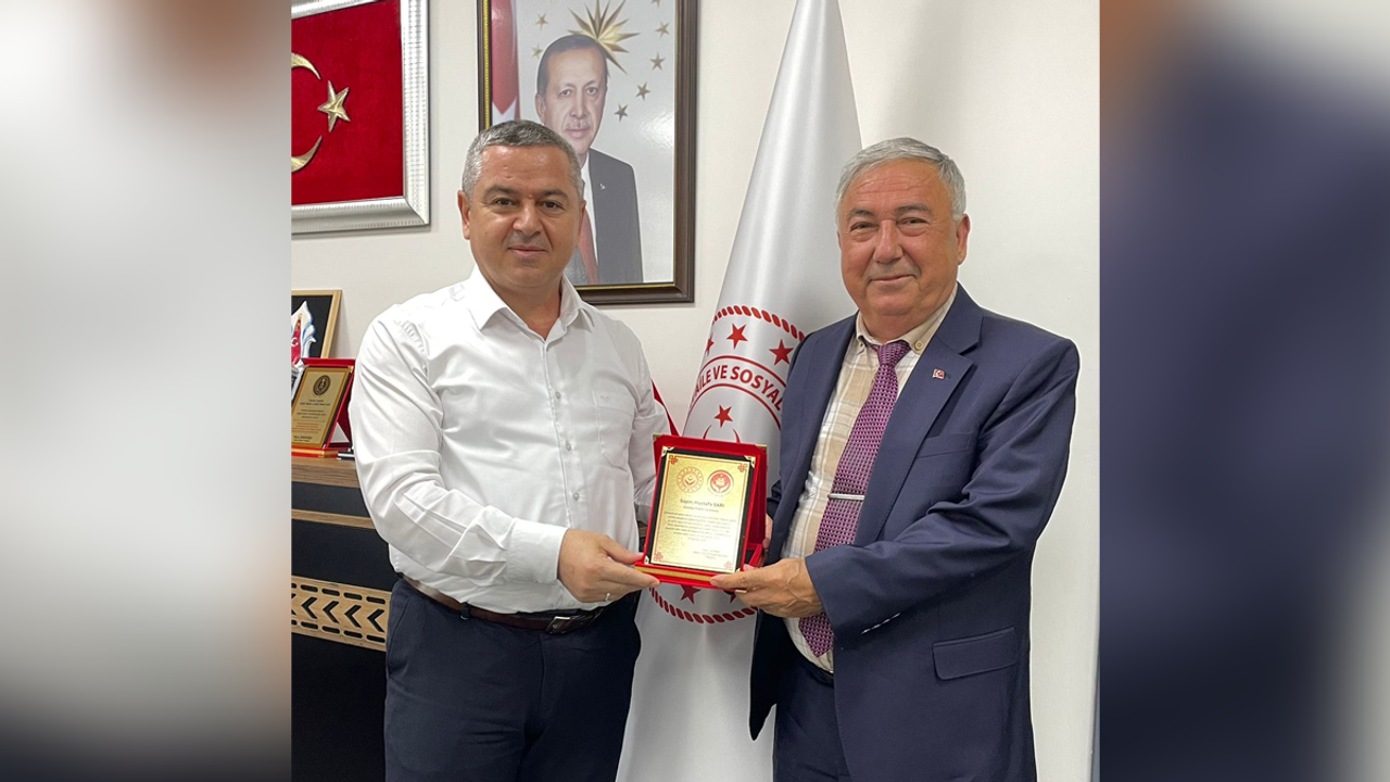 Mustafa Sarı Emekliliğe Ayrıldı