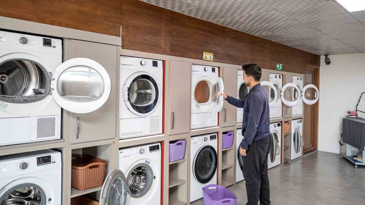 Mersin'de Çamaşır Kafeden 9 bin 800 öğrenci yararlandı