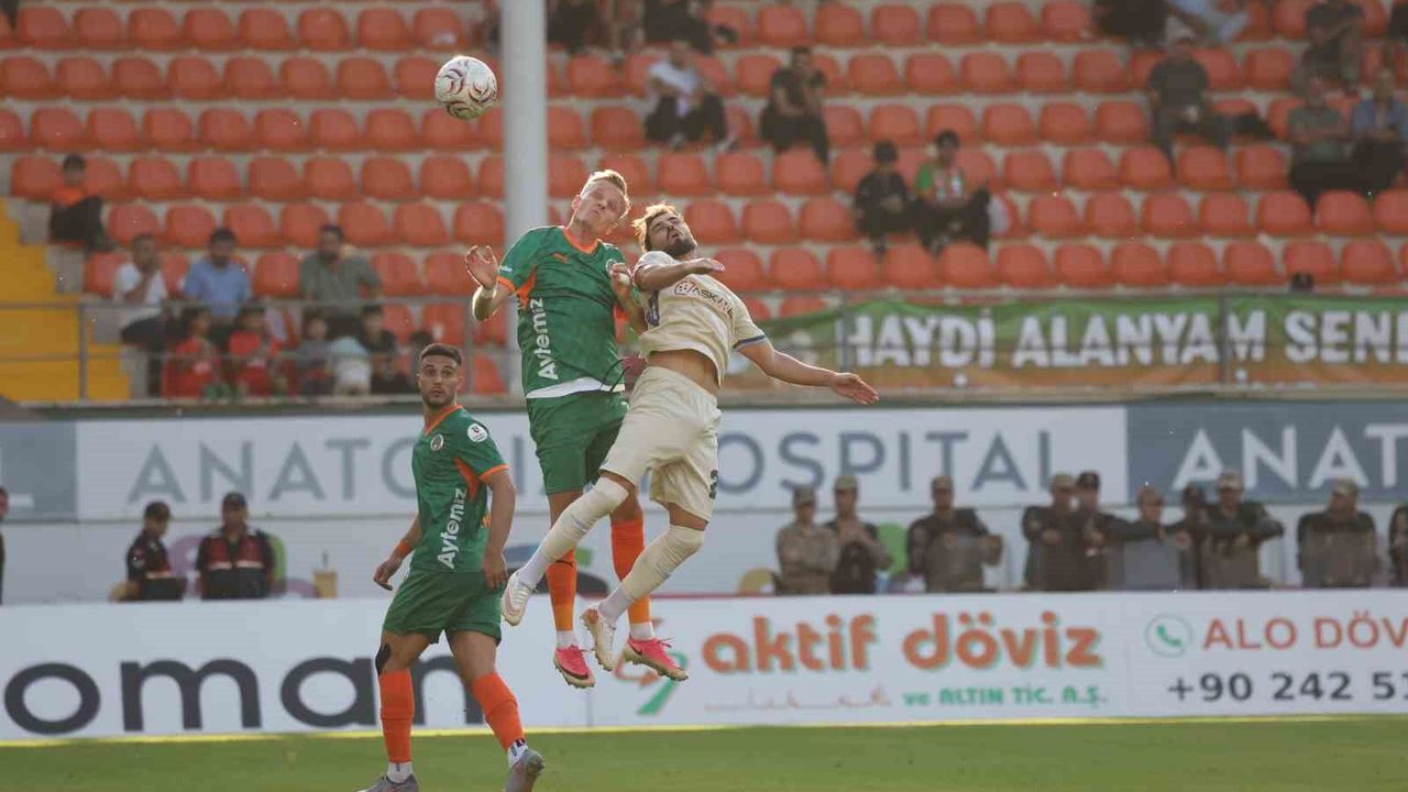 Trendyol Süper Lig: Corendon Alanyaspor: 0 - Erzurumspor FK: 0 (Maç sonucu)