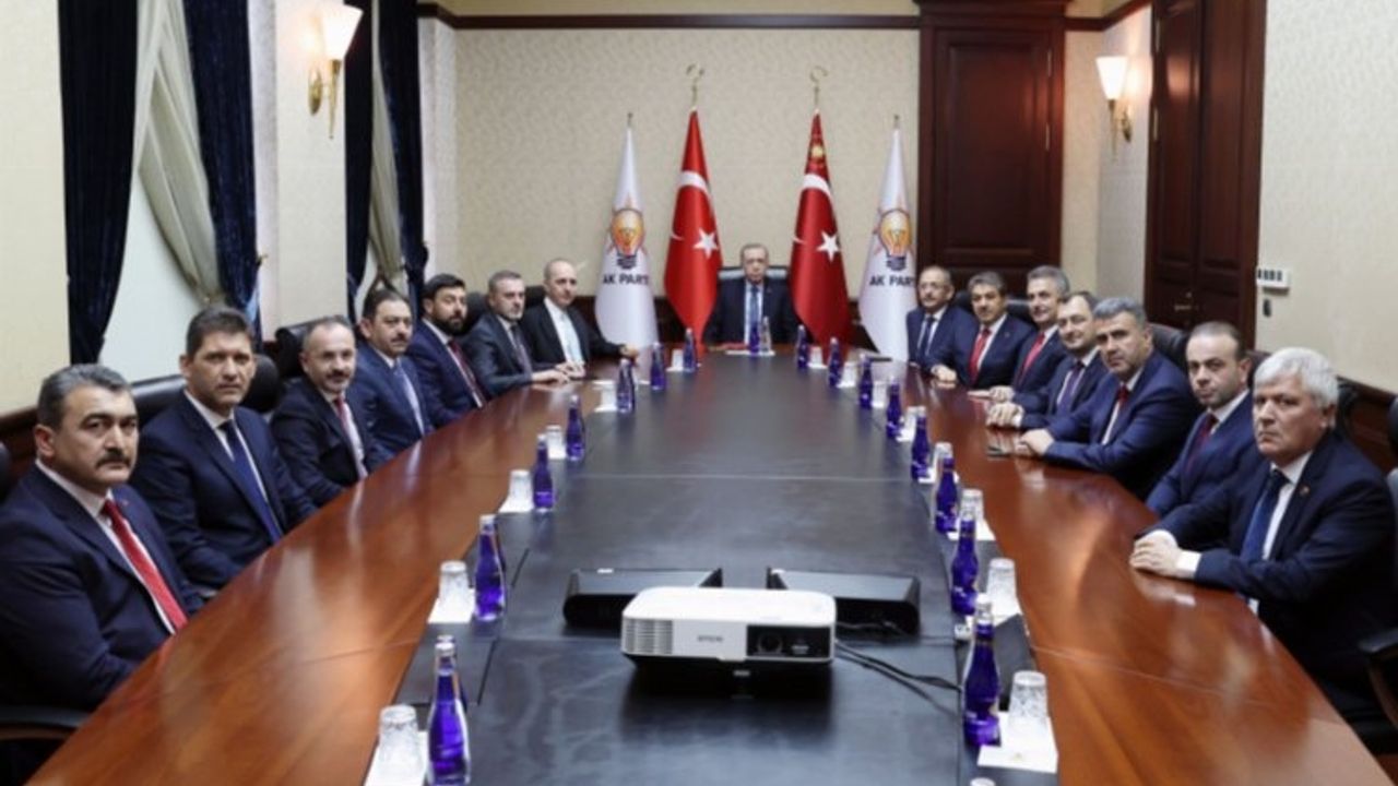 Cumhurbaşkanı Erdoğan, CHP'li büyükşehirlerin grup başkanvekillerini kabul etti