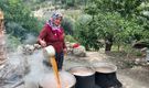 Köylü kadın sosyal medyada 400 bin takipçiye ulaştı