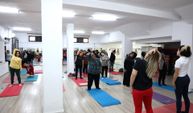 Toroslar’da kadınlara ücretsiz pilates yoğun ilgi gördü