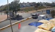 3 Tekerlekli Motosiklet Devrildi, Sürücü Yola Savruldu!