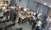 Toroslar Belediyesi Meclisi'ndeki gerginliğin görüntüleri ortaya çıktı