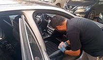 Mersin'de hırsızlık zanlıları otomobille kaçarken yakalandı