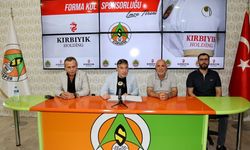 Alanyaspor’un forma sponsoru Kırbıyık Holding oldu
