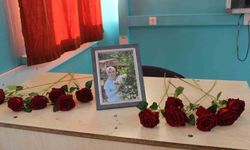 Depremde hayatını kaybeden Sevim öğretmen, eğitim verdiği sınıfta anıldı