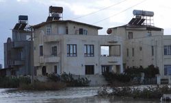 Hatay’da bazı evler su altında kaldı