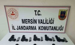 Mersin’de kaçak 10 tabanca ele geçirildi