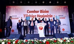MHP'li Öz: “Liderimizin Mersin'e gelişi bize güç verdi”