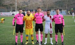 2015 yılında takım arkadaşı olan hakem Ceyhun Elmas ve futbolcu Fatih Özçelik’e tepki