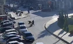 Burdur’da yola atlayan yaya tereddüt edince motosiklet çarpmasından kaçamadı