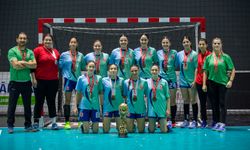 Hentbol Kadınlar 2. Ligi’nde Kepez Belediyesi Spor Kulübü şampiyon oldu