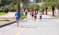 Atatürk Halk Koşusu ve Yarı Maratonu tamamlandı