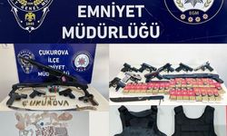 Çukurova polisi 20 ruhsatsız silah ele geçirirken 212 kişiyi de yakaladı