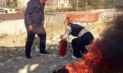 Konteyner kentte yaşayan vatandaşlara yangın eğitimi