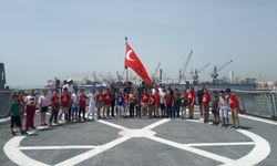 Öğrenciler Askeri Gemileri Ziyaret Etti