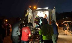 Burdur’da kamyonetle çarpışan motosikletteki 2 çocuk ağır yaralandı