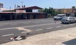 Mersin'de Motosiklet Kamyonete Çarptı: 2 Yaralı