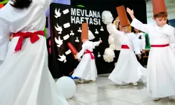 Minikler Mevlana'yı andı