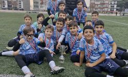 Bilecik’te düzenlenen Lefke Cup U-11 Turnuvası sonrası 12 futbolcu Fenerbahçe antrenmanlarına davet edildi