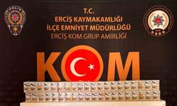 Erciş’te bin 700 paket gümrük kaçağı sigara ele geçirildi