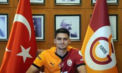 Galatasaray, iki genç futbolcunun sözleşmesini uzattı