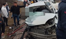 Isparta’da otomobiller kafa kafaya çarpıştı: 1 ölü, 3 yaralı