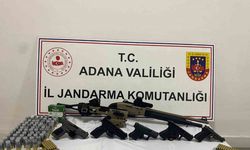 Jandarma bir araçta 6 silah ele geçirdi