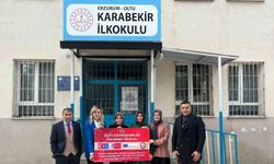 Karabekir ilkokulu öğretmenleri Prag yolcusu